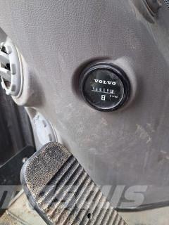 Volvo EW 205 D Gumikerekes kotrók