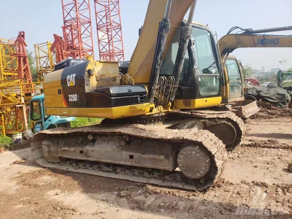 CAT 320 D Lánctalpas kotrók