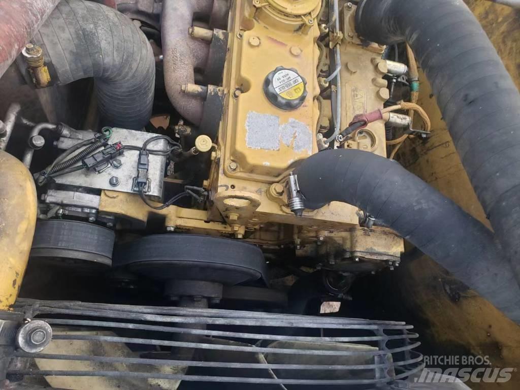 CAT 320 D Lánctalpas kotrók