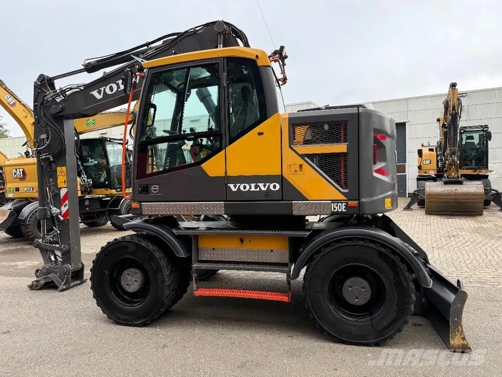Volvo EW150 Gumikerekes kotrók