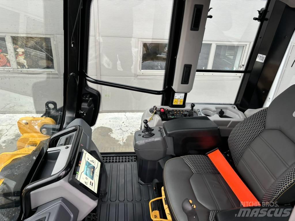 CAT 963 *MIETE/RENTAL Lánctalpas homlokrakodók