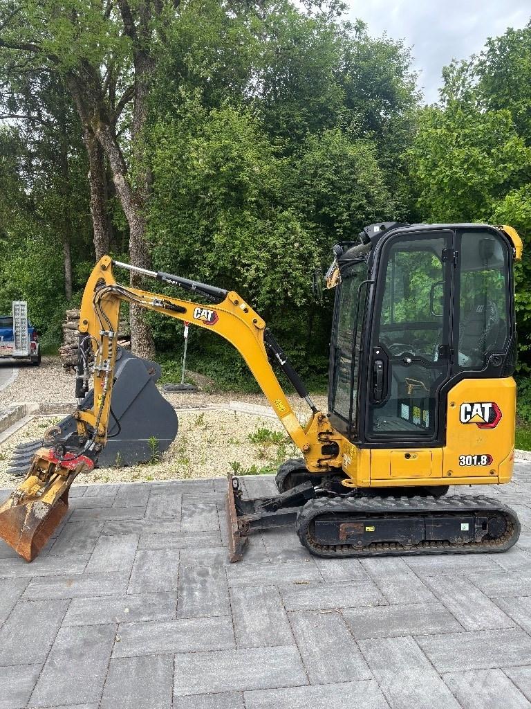 CAT 301.8 Mini kotrók < 7t