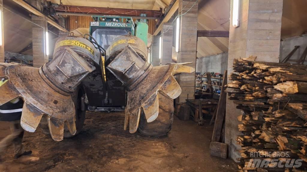 Timberjack 460 Vonszolók