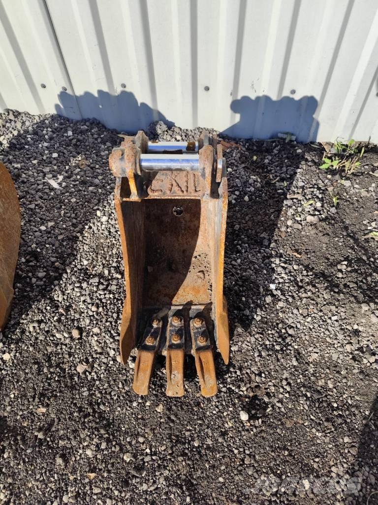 CAT 301.4 C Mini kotrók < 7t