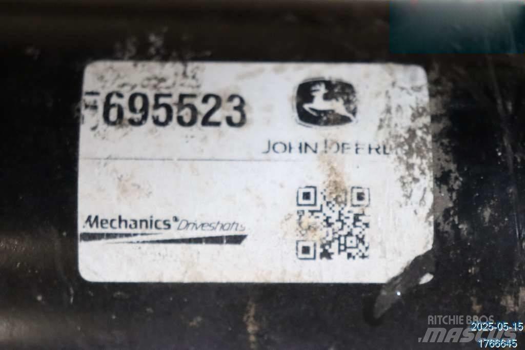John Deere 1510G Kihordók