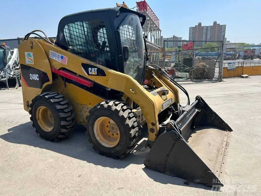 CAT 246 C Kompaktrakodók