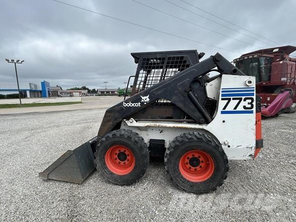 Bobcat 773 Kompaktrakodók