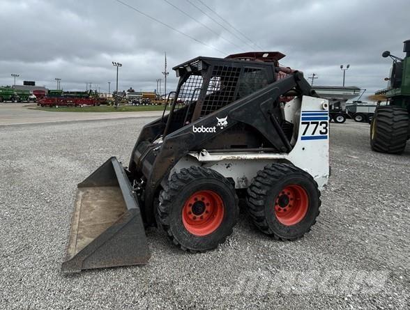 Bobcat 773 Kompaktrakodók