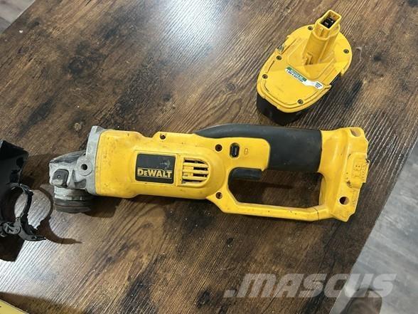 DeWalt DC411 Műszerek, mérő és automatizáló berendezések