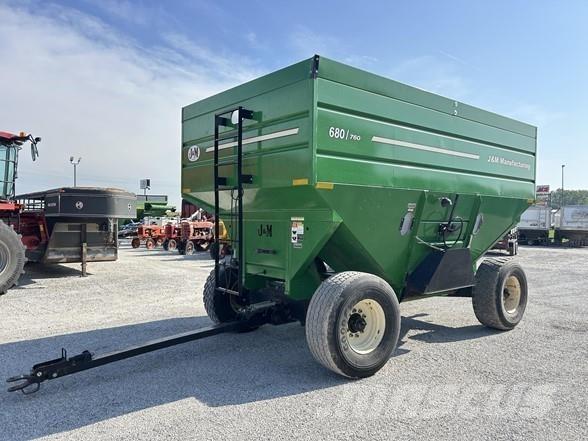 J&M 680/760 Gabona átrakó kocsik