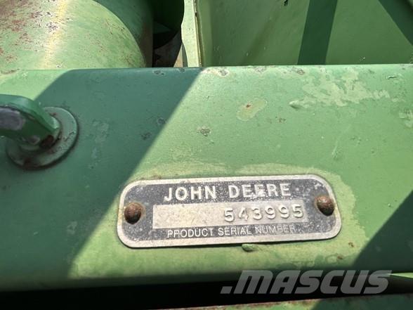 John Deere 220 Kombájn adapterek