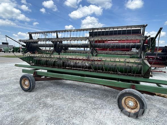 John Deere 220 Kombájn adapterek