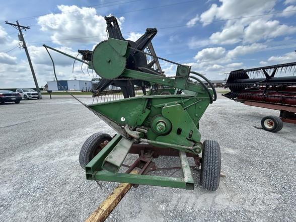 John Deere 220 Kombájn adapterek