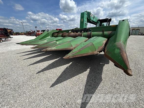 John Deere 653 Kombájn adapterek