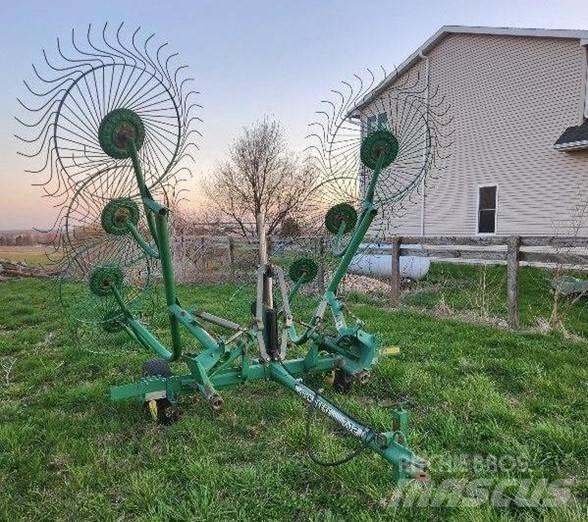John Deere 702 Rendkészítő