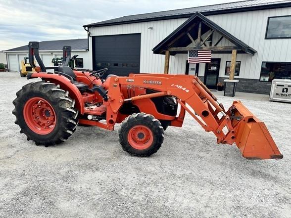 Kubota MX5100D Traktorok