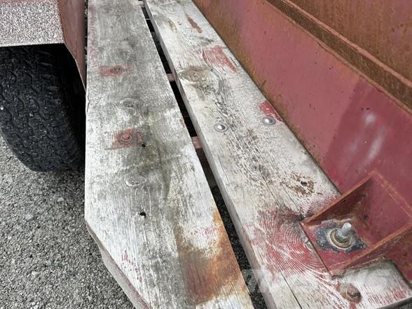  SHOP BUILT Tartályos pótkocsik