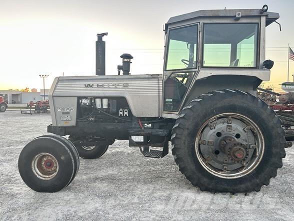 White 2-135 Traktorok