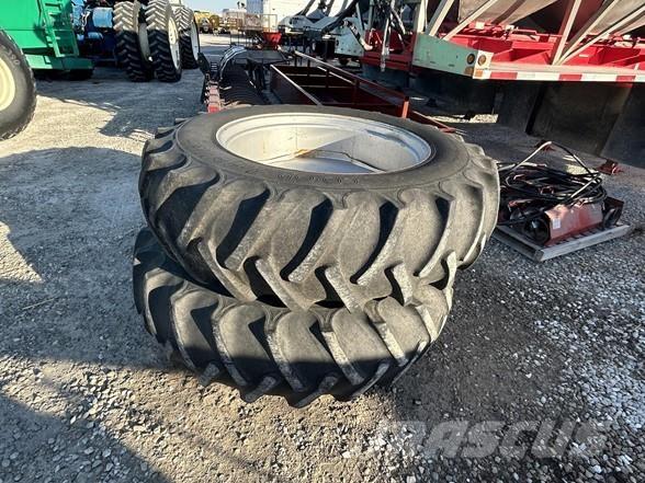 White 2-135 Traktorok