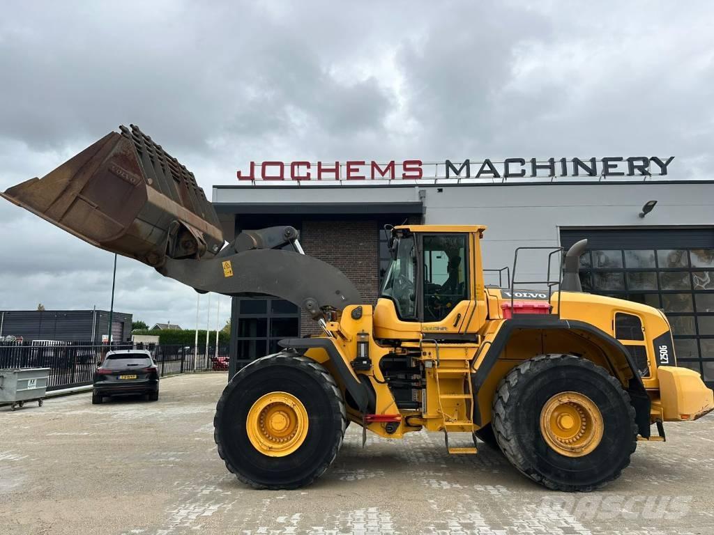 Volvo L 250 G Gumikerekes homlokrakodók