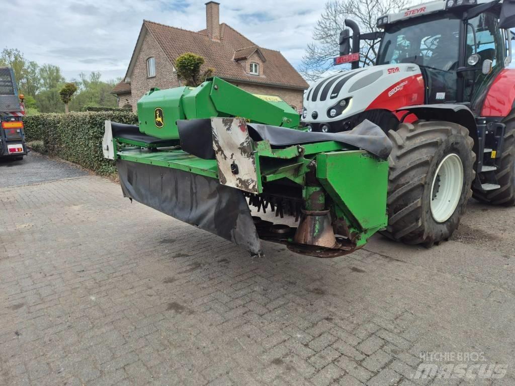 John Deere 131 Öntöző Kaszák
