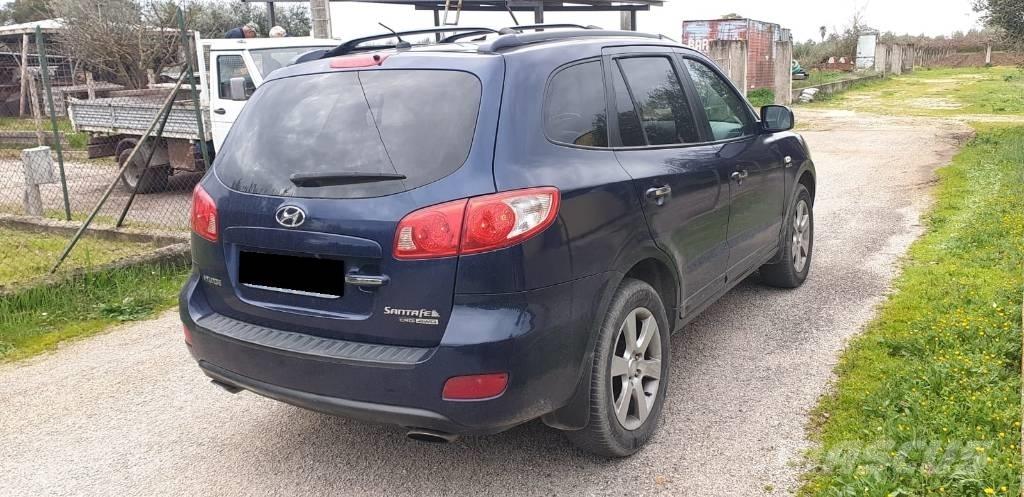 Hyundai SANTA FE Kistehergépjárművek