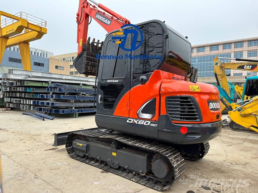 Doosan DX 60 Mini kotrók < 7t