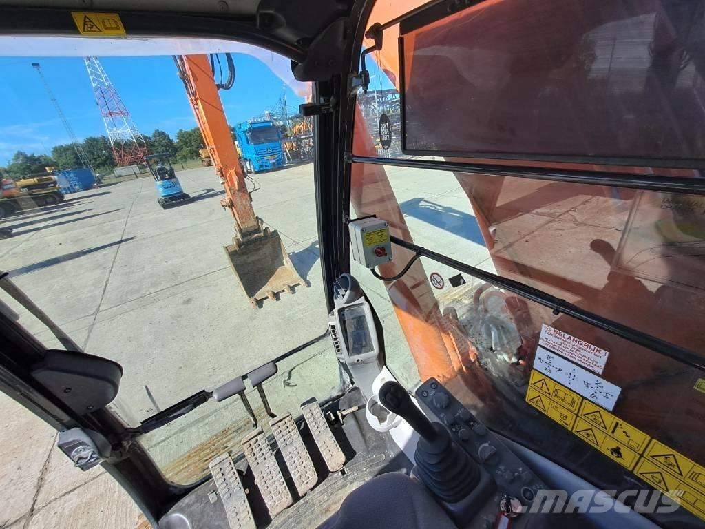 Hitachi ZX210LC-6 Lánctalpas kotrók