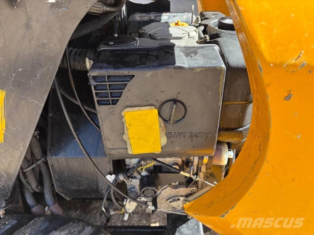 JCB HT D5 Lánctalpas dömperek