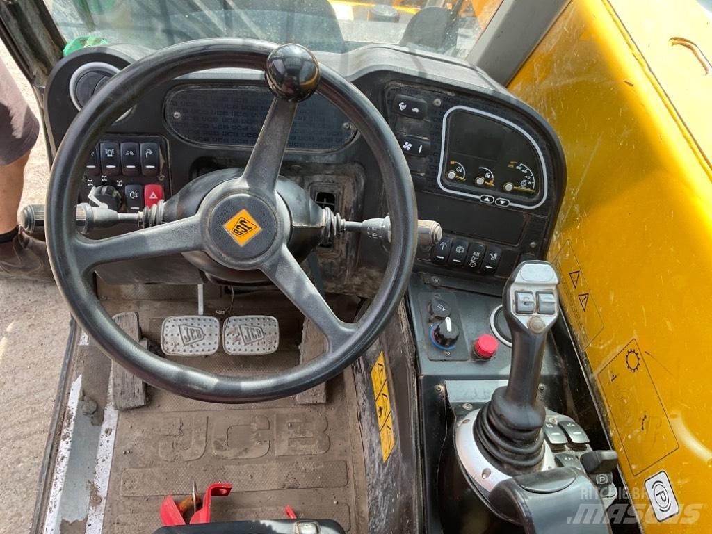 JCB 525-60 AGRI PLUS Teleszkópos mezőgazdasági rakodók