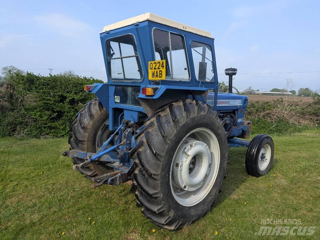 Ford 7000 Traktorok