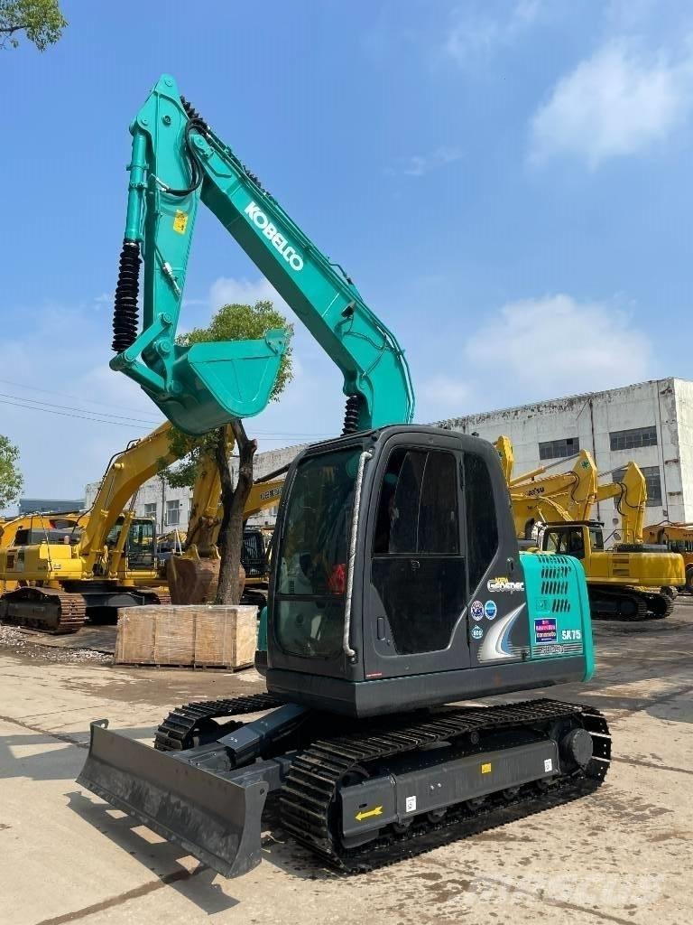 Kobelco SK 75 Mini kotrók < 7t