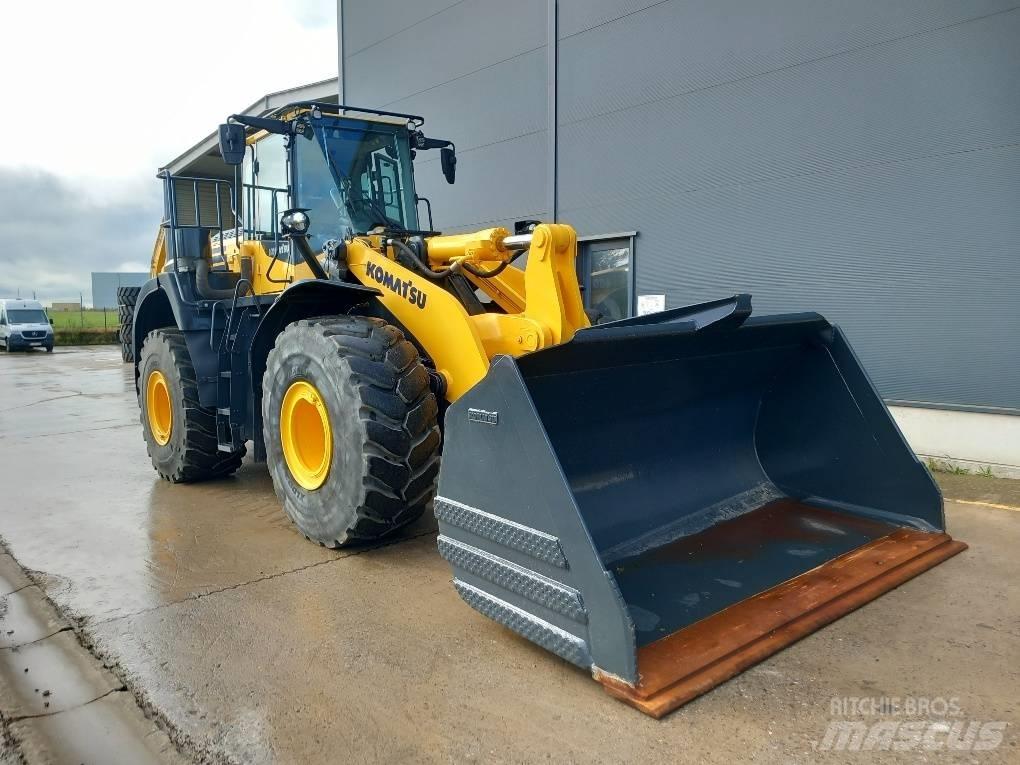 Komatsu WA480-8 Gumikerekes homlokrakodók