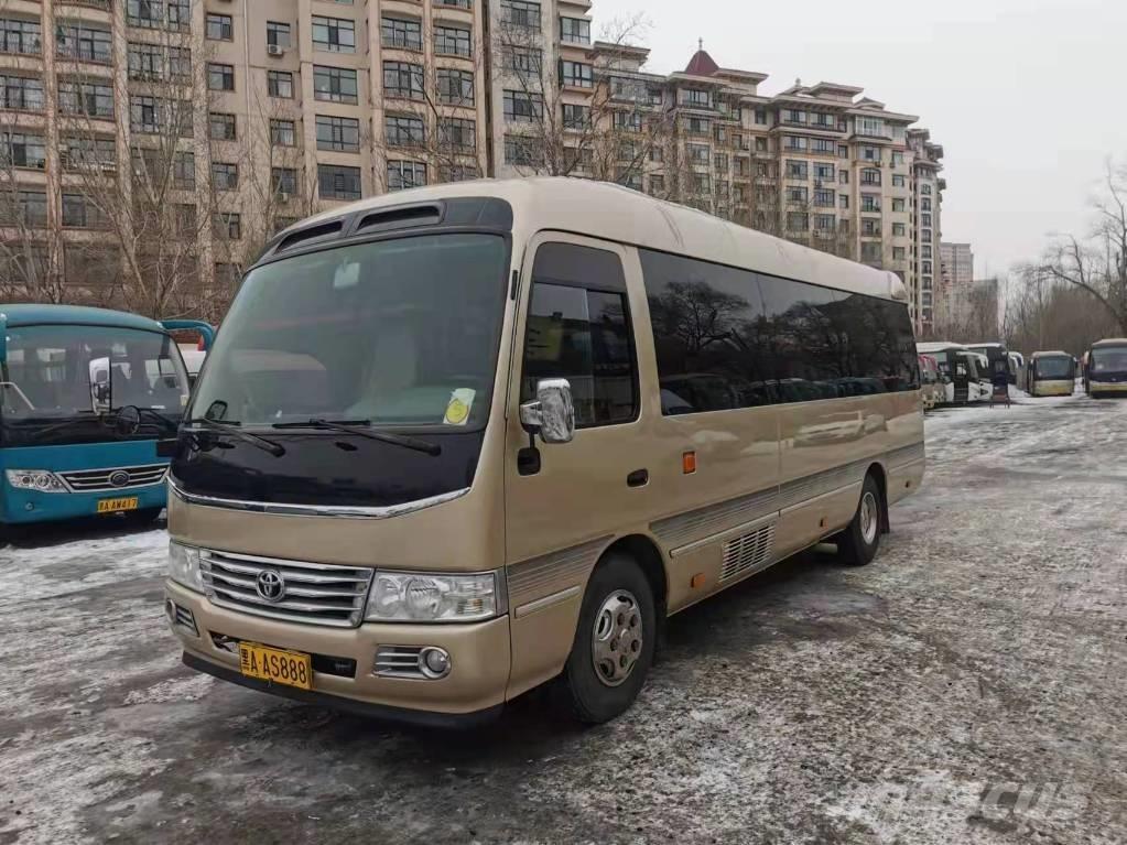 Toyota Coaster Bus Mini buszok
