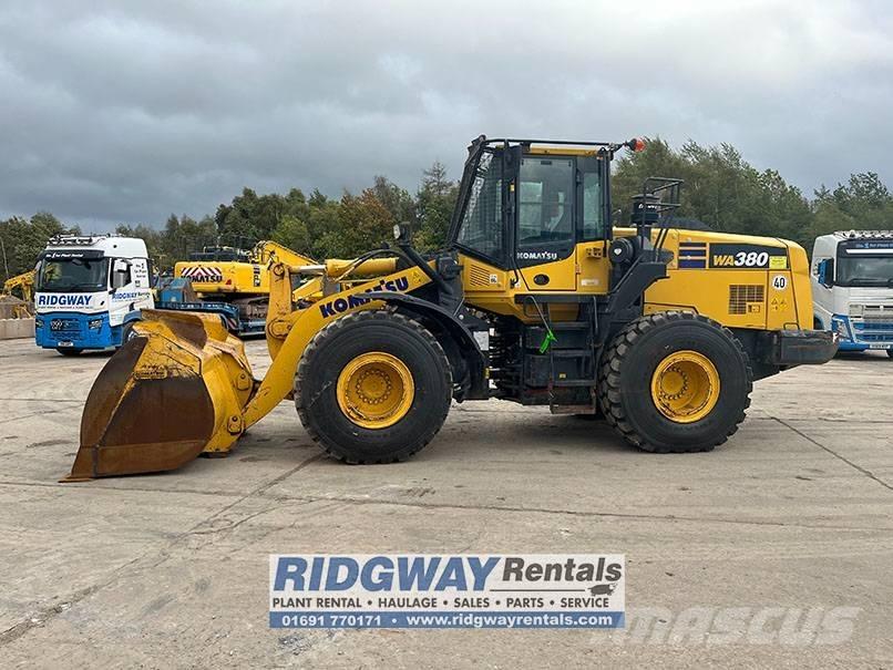 Komatsu wa380 Gumikerekes homlokrakodók