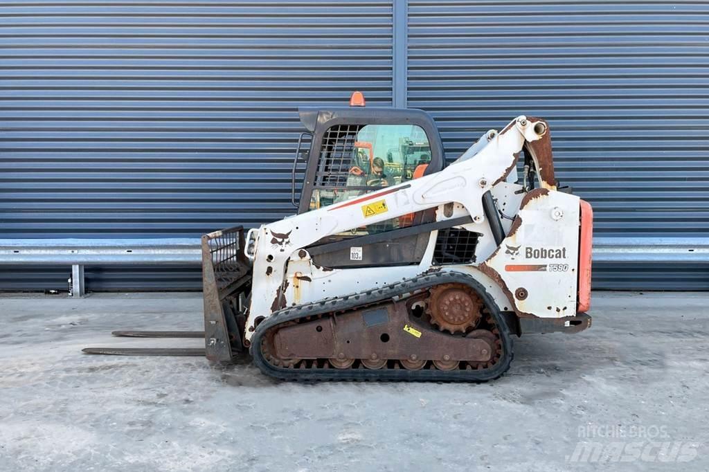 Bobcat T 590 Vonszolók