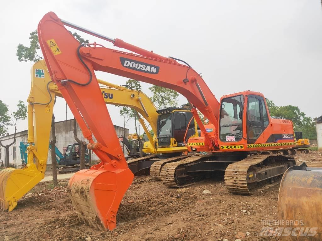 Doosan DH220LC-7 Lánctalpas kotrók