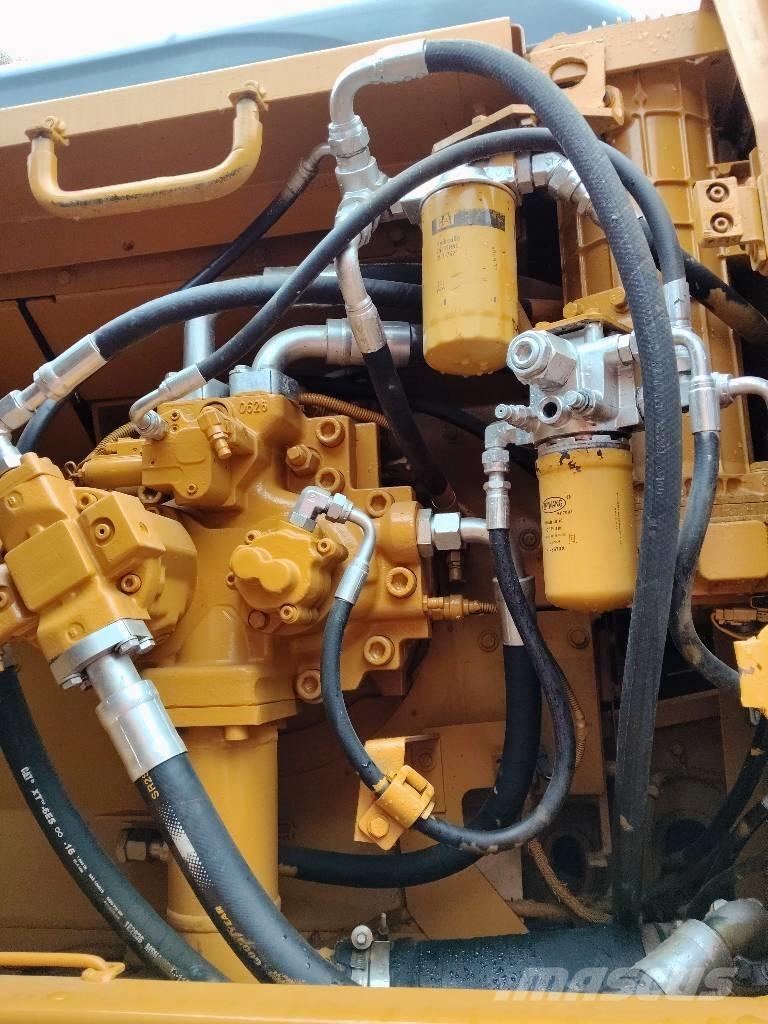 CAT 330 C Lánctalpas kotrók