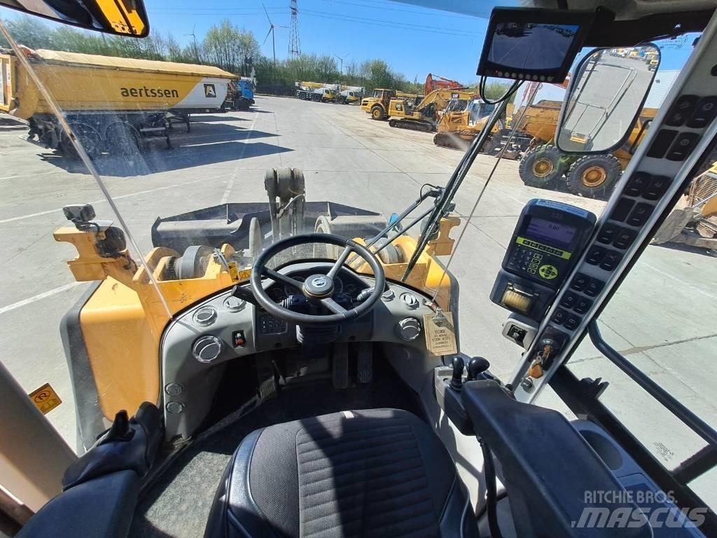 Volvo L150H (CDC) Gumikerekes homlokrakodók