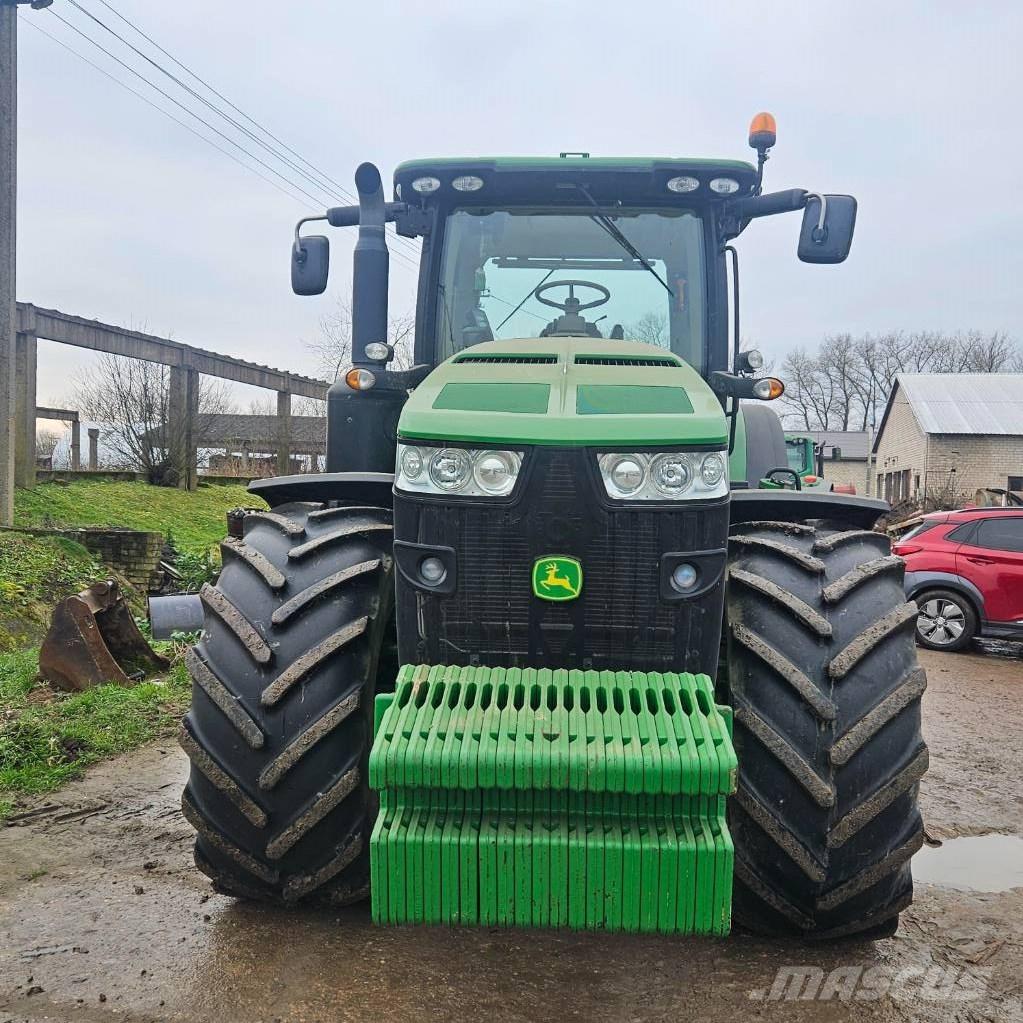 John Deere 8345 R Traktorok
