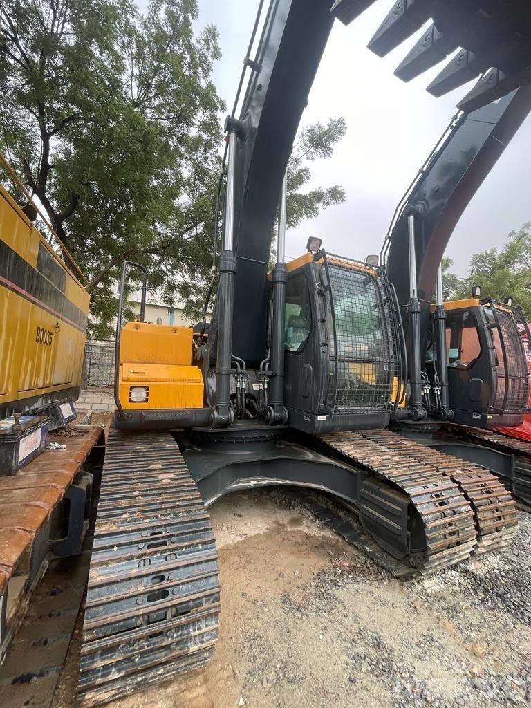 Hyundai R210 Lánctalpas kotrók