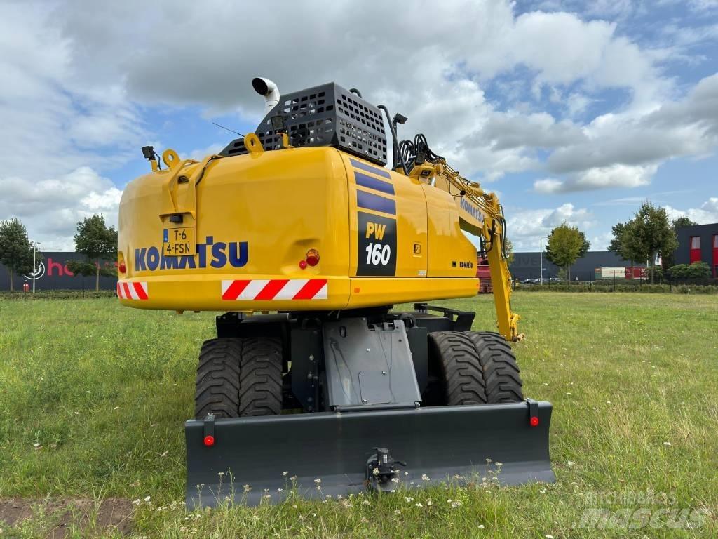 Komatsu PW160-11E0 Gumikerekes kotrók