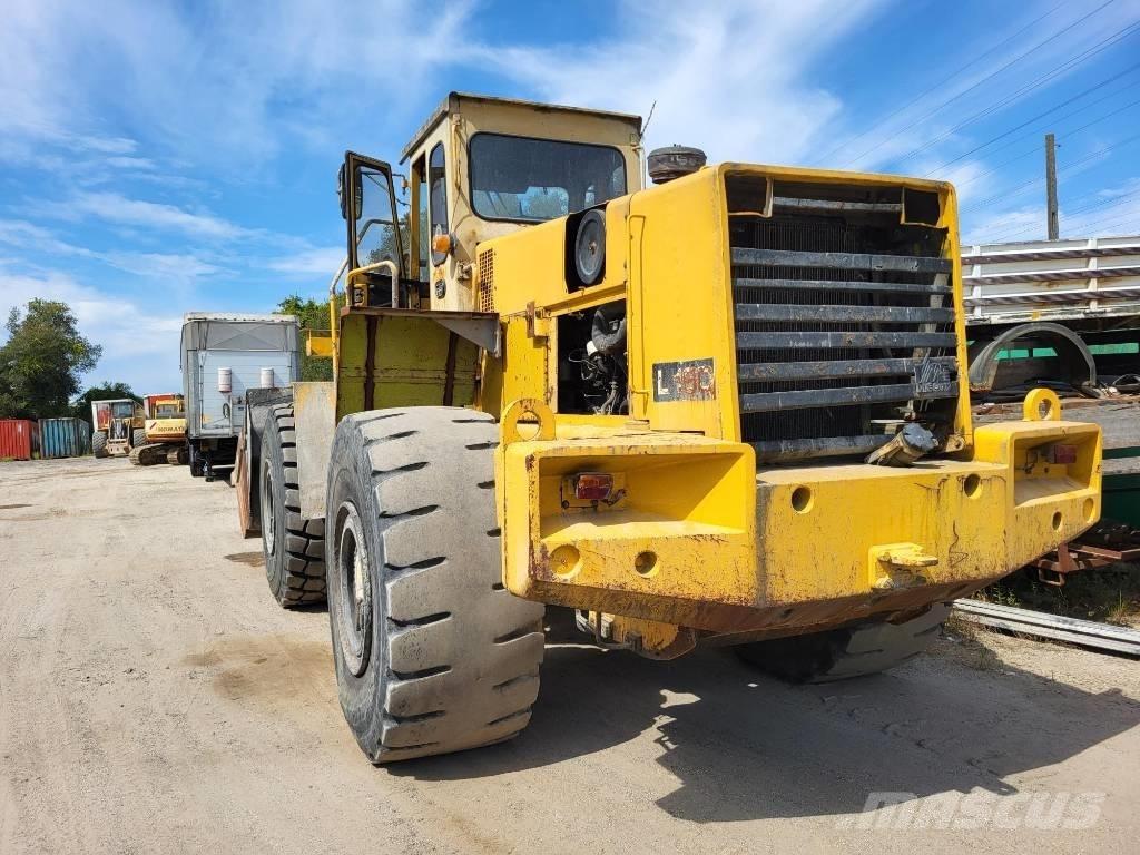 Volvo L 160 Gumikerekes homlokrakodók