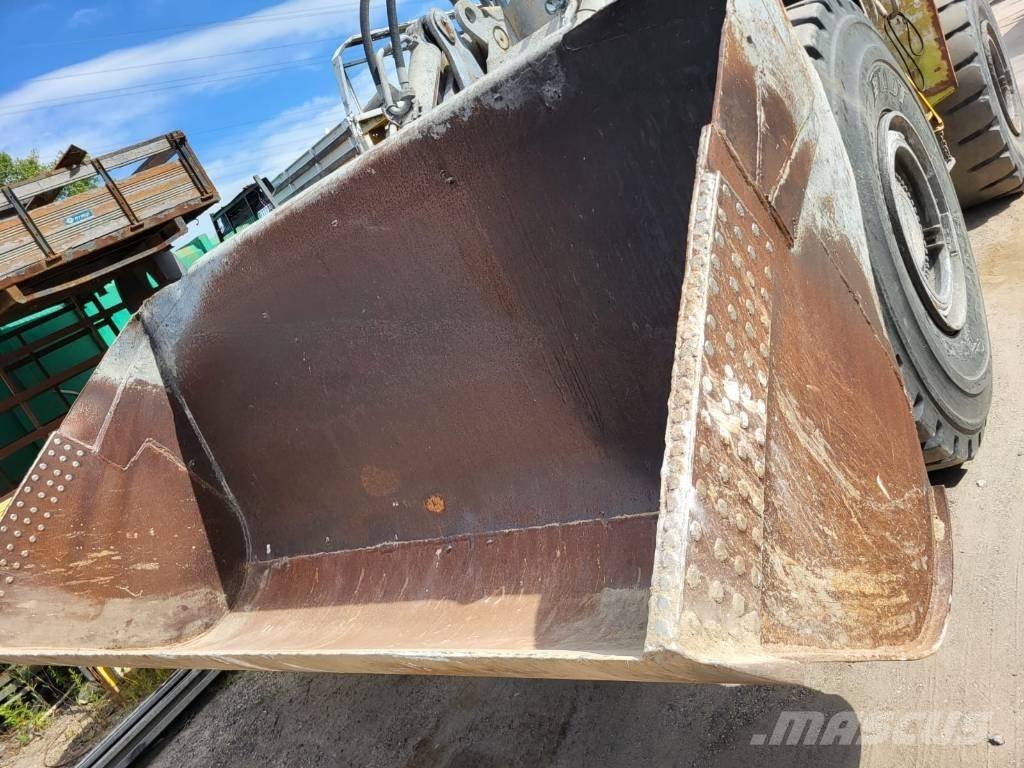 Volvo L 160 Gumikerekes homlokrakodók