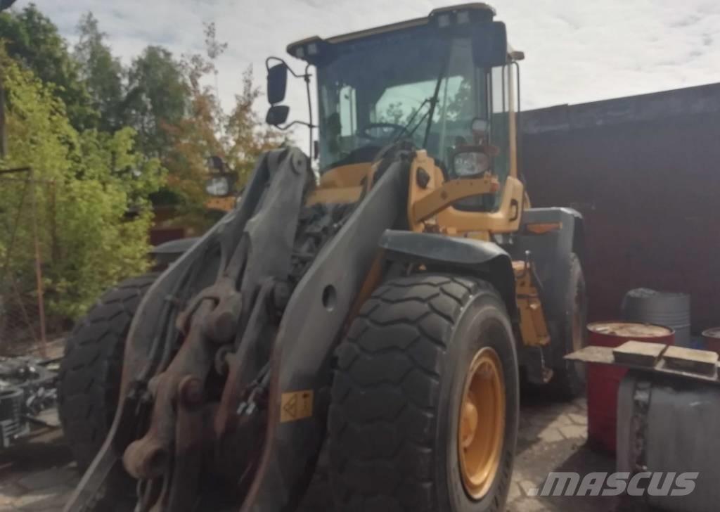 Volvo L 90 H Gumikerekes homlokrakodók