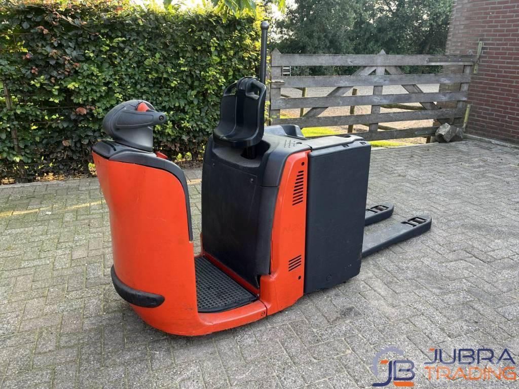 Linde H20 Vezetőállásos alacsony emelőkocsi