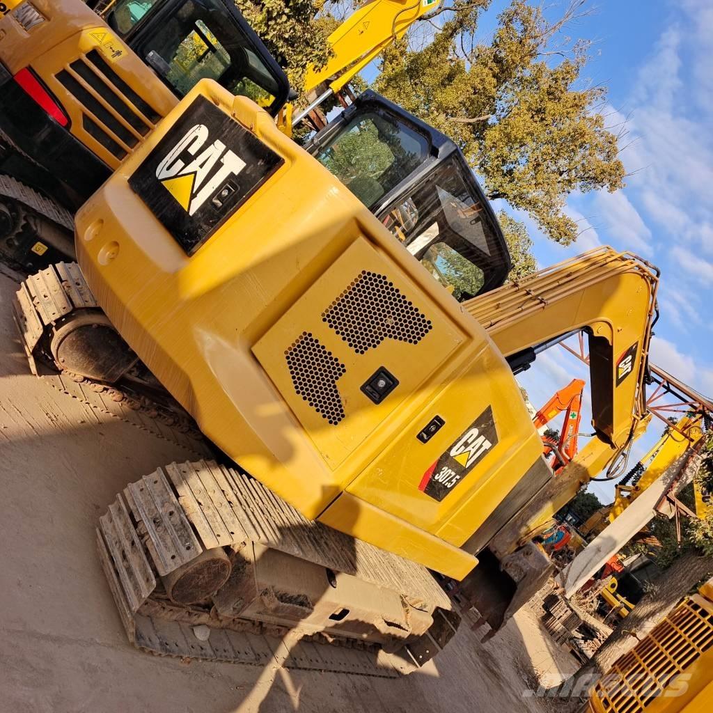 CAT 307 E Mini kotrók < 7t