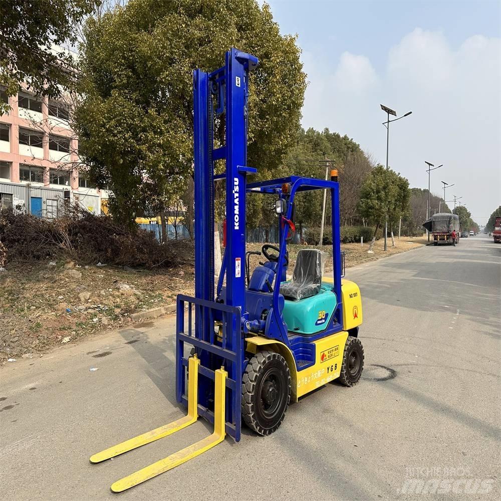 Komatsu FD30-14 Dízel targoncák