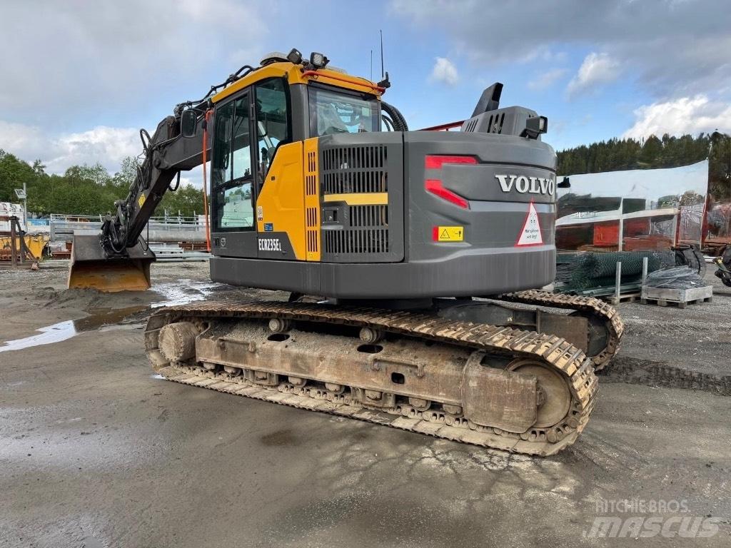 Volvo ECR 235 E Lánctalpas kotrók