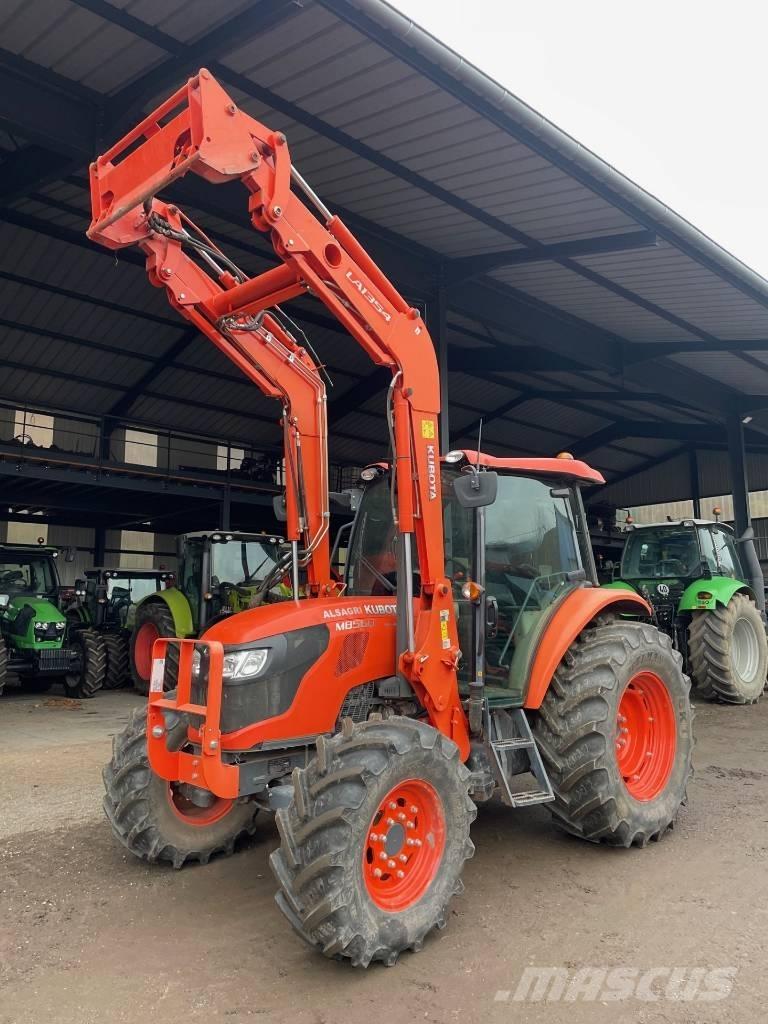 Kubota M 8560 Traktorok